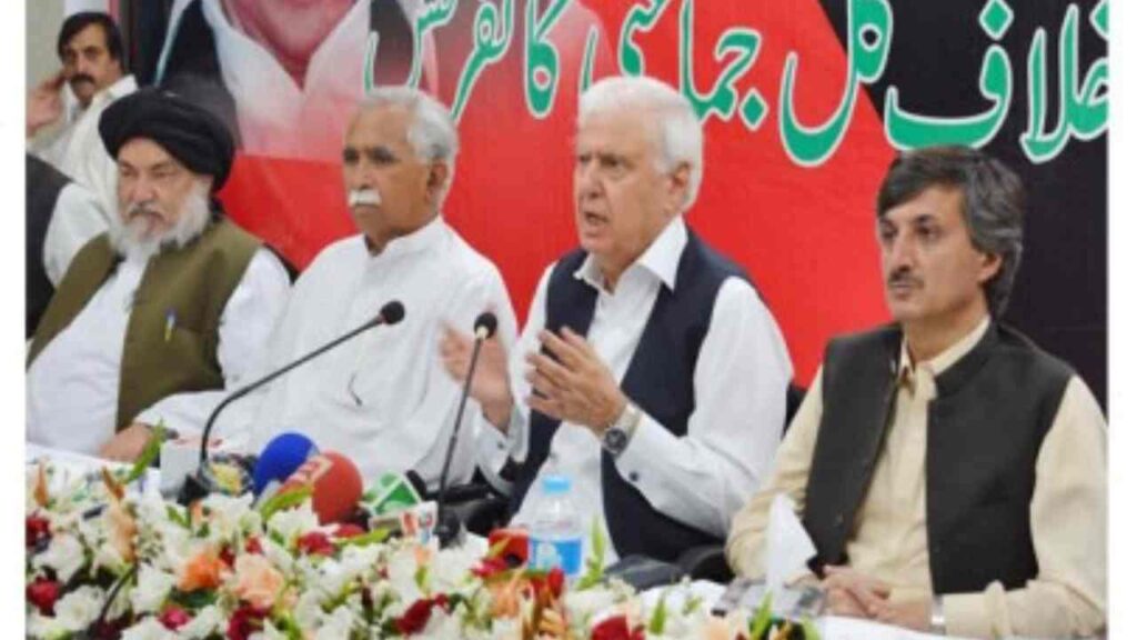 Major Pakistani Parties Clash Over Anti-Government Declaration.