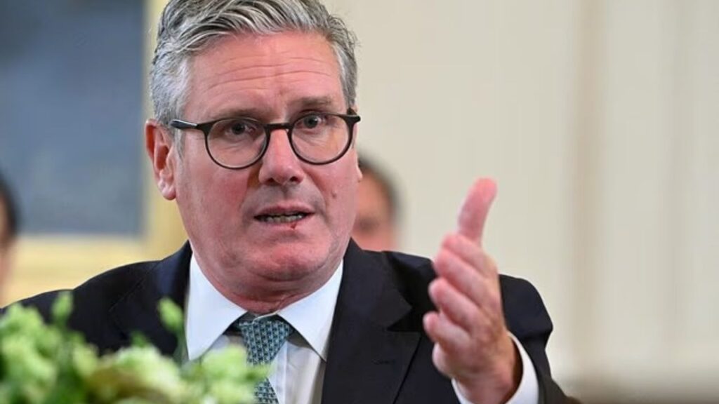 Prime Minister Backs Public’s Right to Display St George’s Flag Amid Council Removal Disputes.