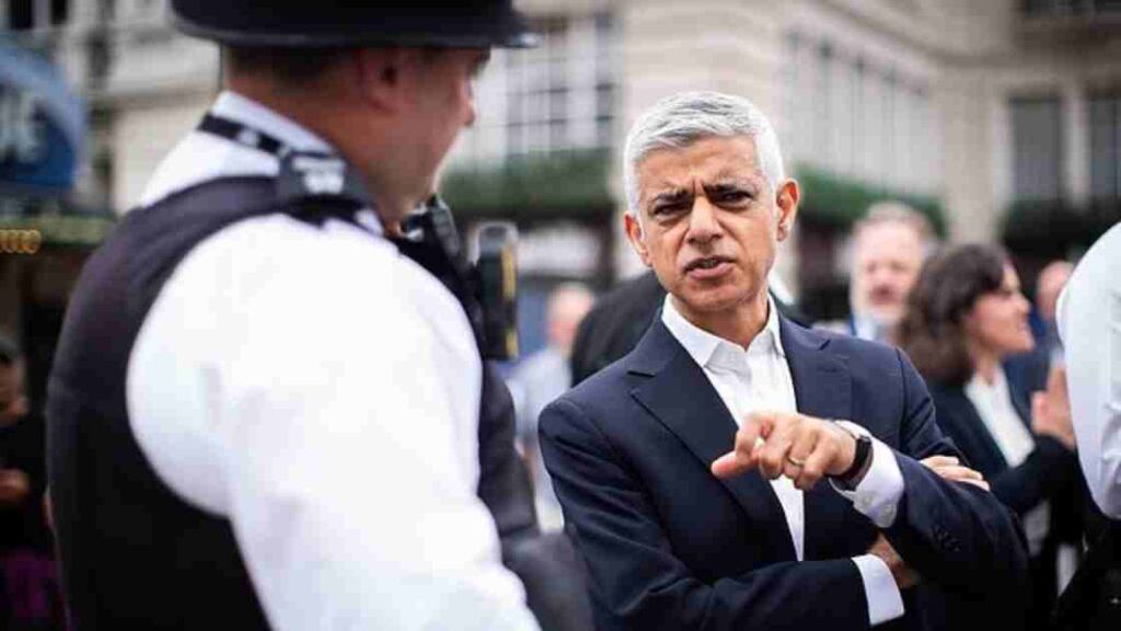 Trump-Khan Dispute Over State Visit.