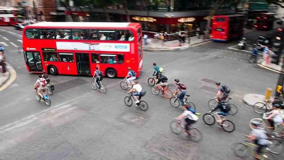 Red Light Revolution: London Cyclists Face Tougher Penalties as Enforcement Campaign Intensifies .