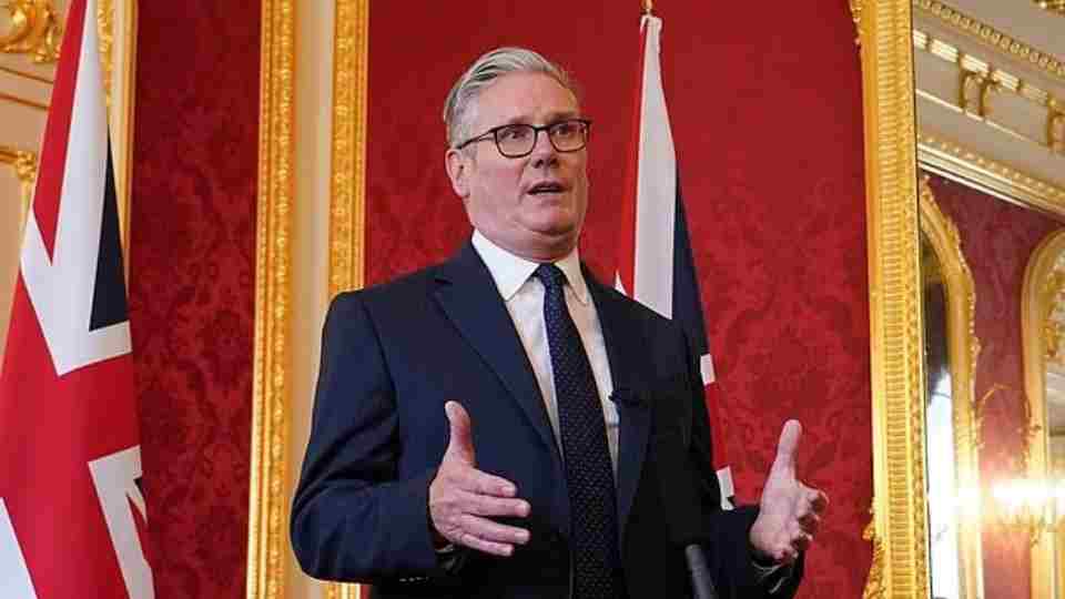 Farage Slams Starmer’s Digital ID Plan as ‘Un-British’ Amid Growing Backlash