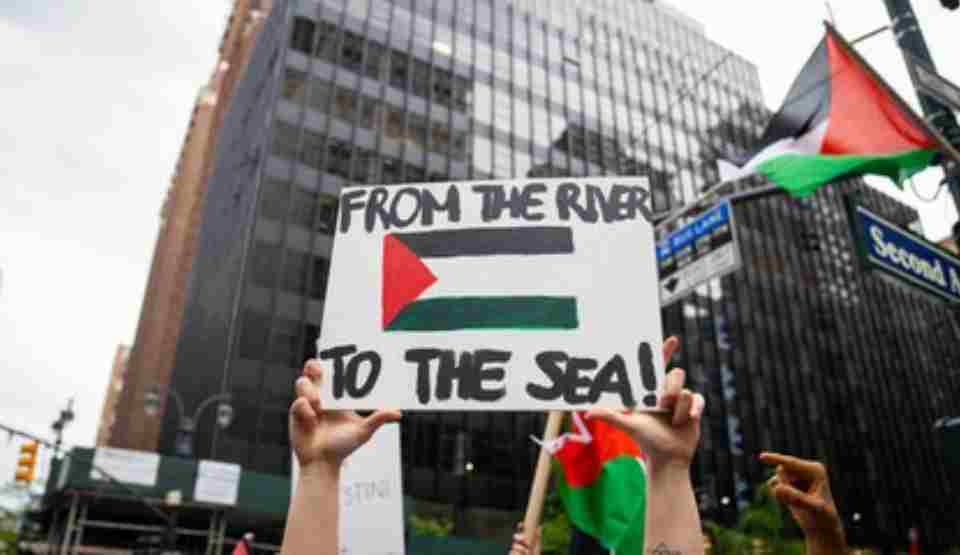 Trump Delivers Stark Warning to Hamas as Gaza Spirals into Internal Violence.