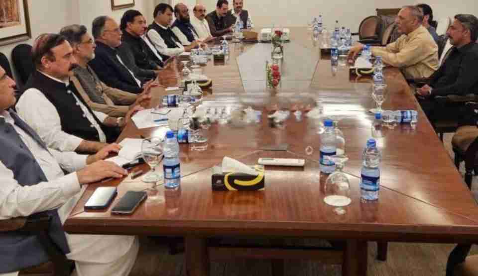 Pakistan Signs Deal to End Deadly Kashmir Protests.