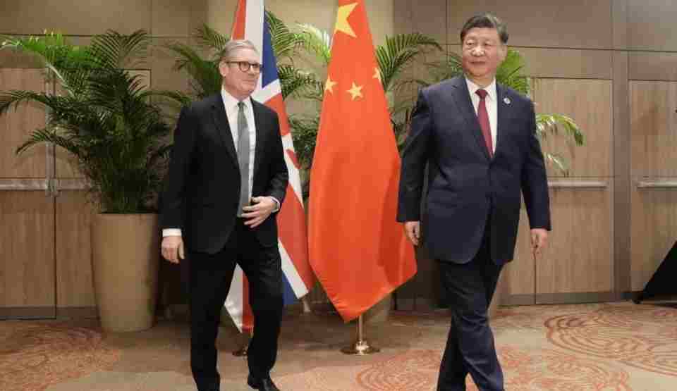 UK Eyes Visa Fee Cuts Amid US H-1B Fee Hike to Boost Economic Growth