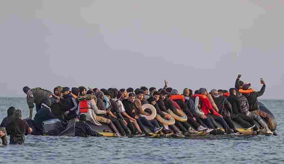  Labour’s Asylum Reforms Spark Fierce Debate Across Political Spectrum