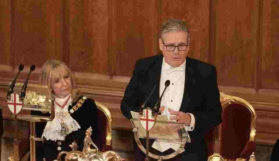 Labour Supporters Overwhelmingly Favor EU Customs Union Over Tax Increases, Poll Shows